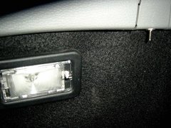 Dacia Kofferarum-Beleuchtungsschalter 2013.JPG