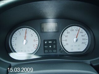 dacia tacho2.jpg