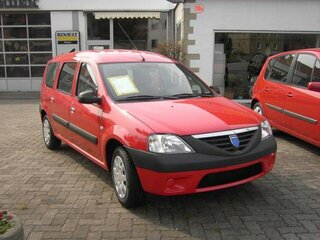 dacia_ambiance_front.JPG