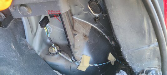 Dacia Anhänger Steurungs Box (1).jpg