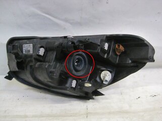 Lodgy Scheinwerfer.jpg