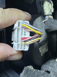 Stecker MediaNav.jpeg