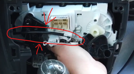 Dacia bowdenzug.png