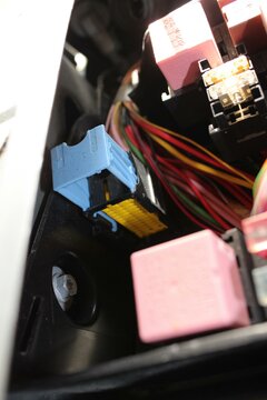 Hauptstecker003.jpg
