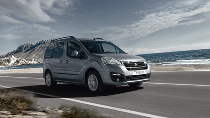 2016-Peugeot-Partner-Tepee-1.6-BlueHDi.jpg