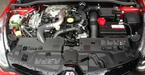 clio iv rs motor.jpg