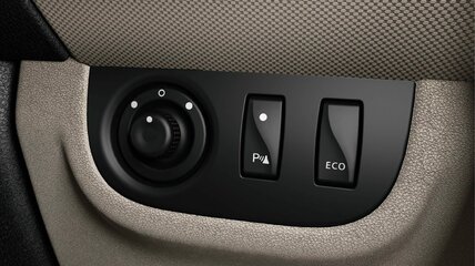 renault-symbol-l46-ph1-features-securite-002.JPG.ximg.l_full_m.smart.jpg