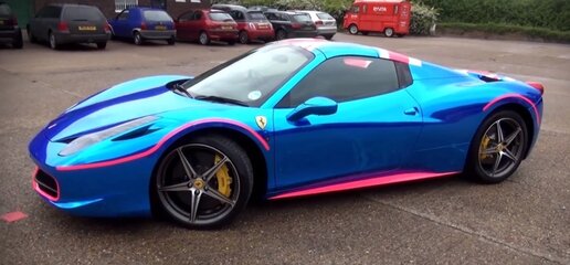 ferrari blau.jpg