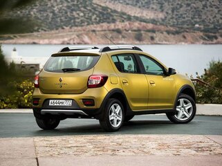 Renault-Sandero-Stepway-2015-03.jpg