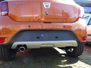 dacia sandero in der farbe ocker-orange (22).JPG