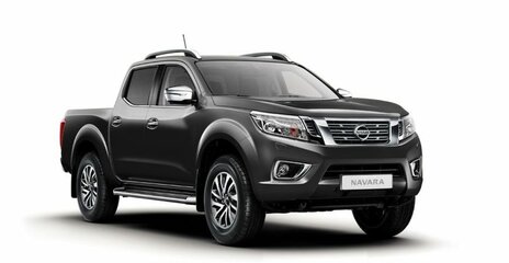 nissan navara 2017.jpg