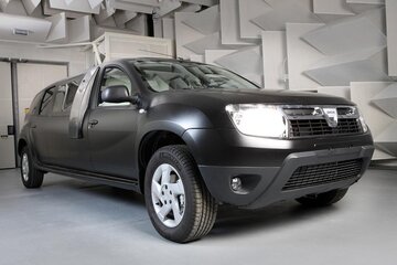 Dacia-Duster-Limousine-3.jpg