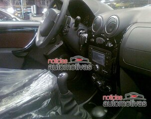 Dacia sandero2012inside1.jpg