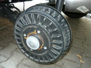 Unterschied Bremstrommel 2012.jpg