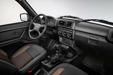 Salon_Interier_4x4.jpg